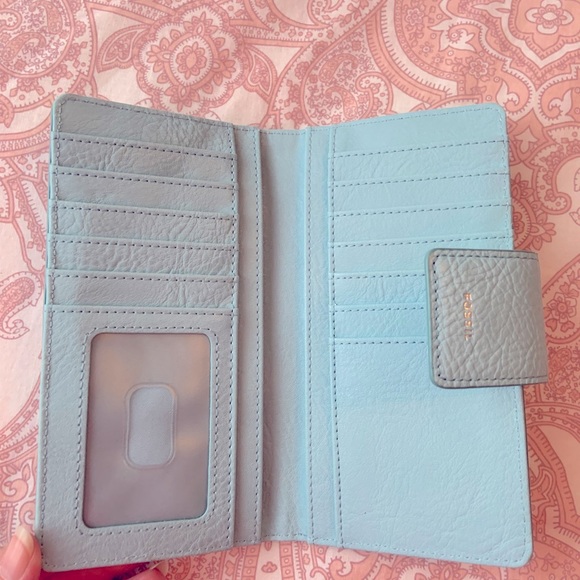 Fossil Wallet - Picture 3 of 5